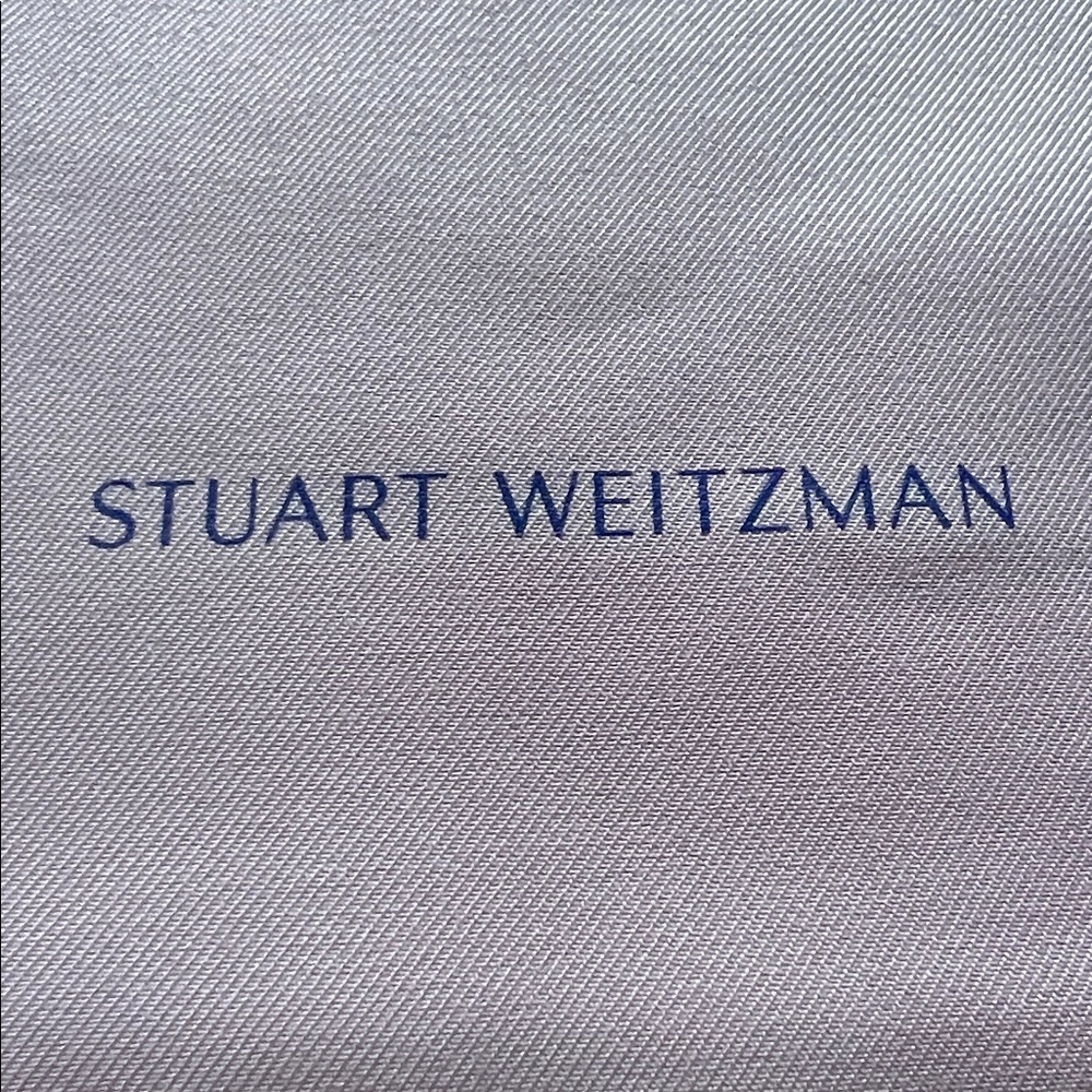 Stuart Weitzman dust bag. 14 by 15.5 aprox. Excellent condition. Like new.